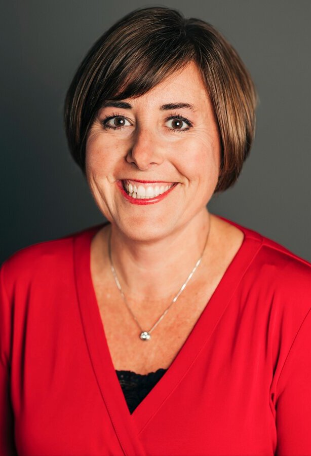 Laura Custis
